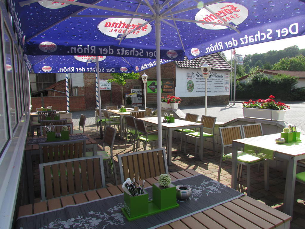 Rhoenblick Landhotel - Restaurant - Countrypub Petersberg  Exterior foto